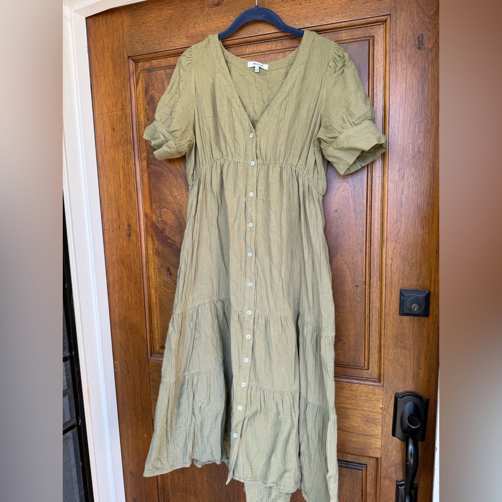Madewell Lightspun Tiered Button Front Midi Dress